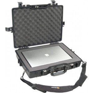 Peli 1495 Waterdichte laptopkoffer 17-inch Zwart met Foam Interieur