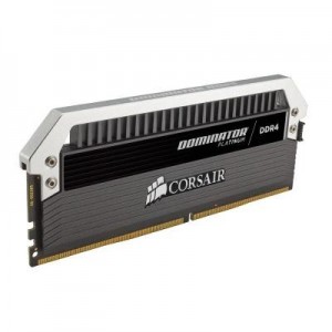 Corsair RAM-geheugen: Dominator Platinum Series 2 x 4GB DDR4 - Zwart, Roestvrijstaal