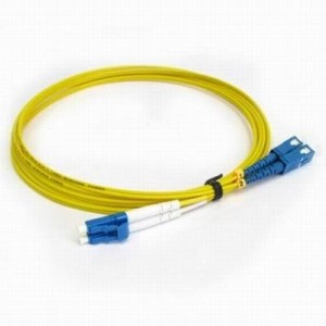 PeakOptical fiber optic kabel: SC/LC SM 15m splx