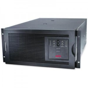 APC UPS: Smart-UPS 5000VA - Zwart