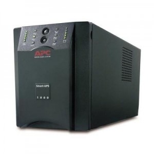 APC UPS: Smart-UPS 1000VA - Zwart