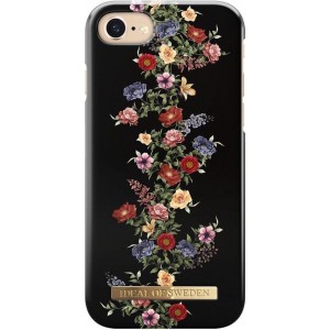 iDeal of Sweden - iPhone 8 Hoesje - Fashion Back Case Dark Floral